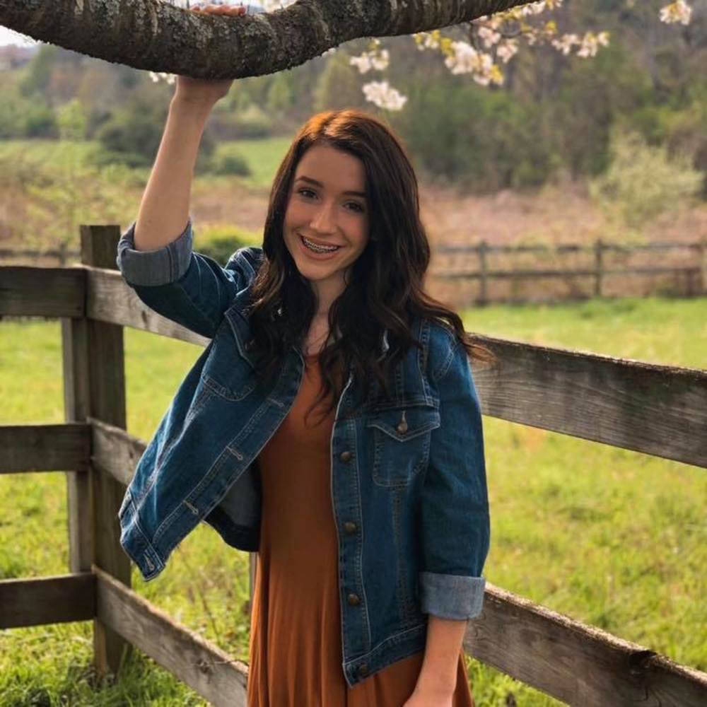 Meet your Posher, Ashley